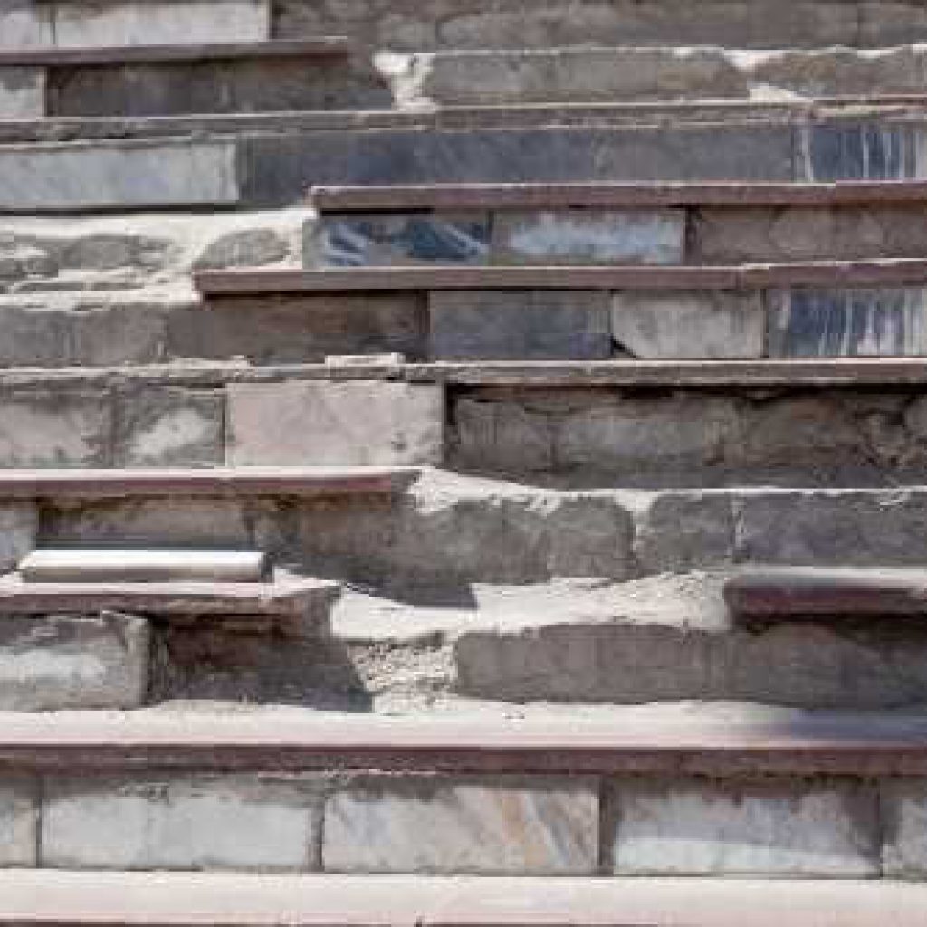Buffalo Personal Injury Lawyer Discusses Injuries Sustained from Faulty Steps